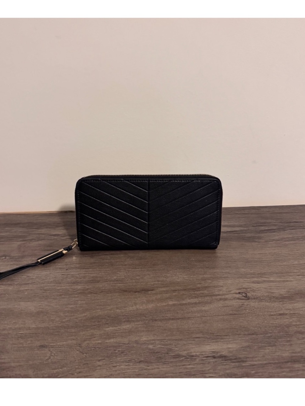 Stella and Dot Covet Leather Wallet